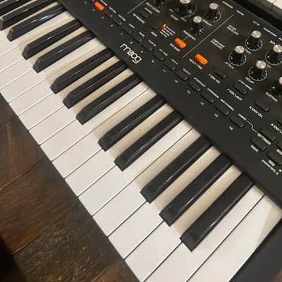 Moog Messenger 32-Key Monophonic Synthesizer 2025 - Present - Black image 2
