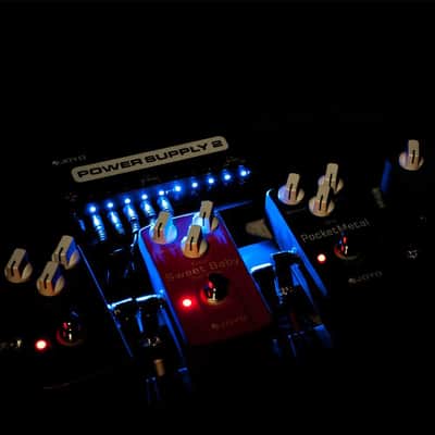 Joyo JP-02 Guitar Pedal Power Supply 10 Isolated Output DC 9V 12V 18V Options for Distortion, Reverb, Chorus Effect Pedalboard Chains image 2