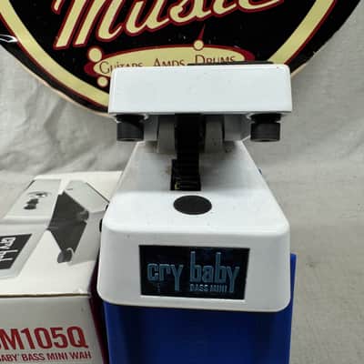 Dunlop CBM105Q Cry Baby crybaby Bass Mini Wah Pedal with Box image 5