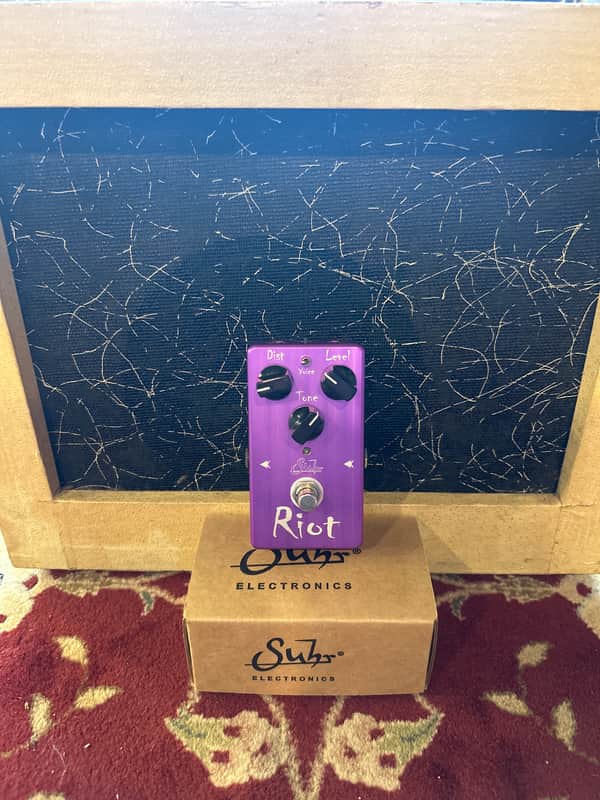 Suhr Riot