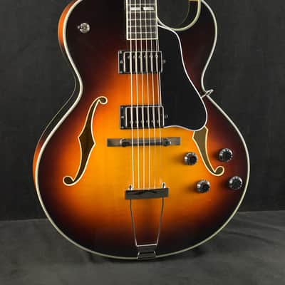Eastman AR372CE-SB Kent Armstrong HPAG-1 Pickups Archtop Sunburst Truetone Gloss image 1