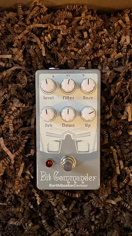 EarthQuaker Devices Bit Commander Analog Octave Synth V2 2017 - Present - Gray / White Print image 1