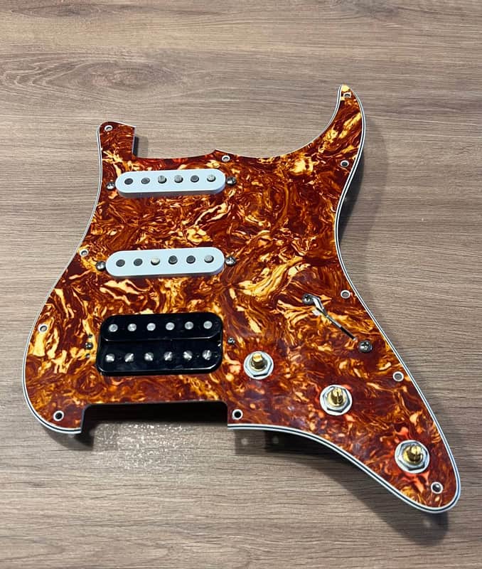 2x Fender Custom 69 Pickups neck and middle image 1