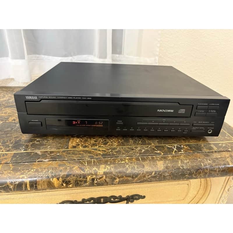 Yamaha CDC-655 5 CD Changer Player Tested Working New Belts Excellent Condition. Yamaha CDC-655 5 CD Changer Player Tested Working New Belts Excellent Condition.