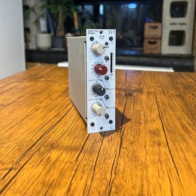 Rupert Neve Designs 511 Mic Pre Amp with Silk image 1