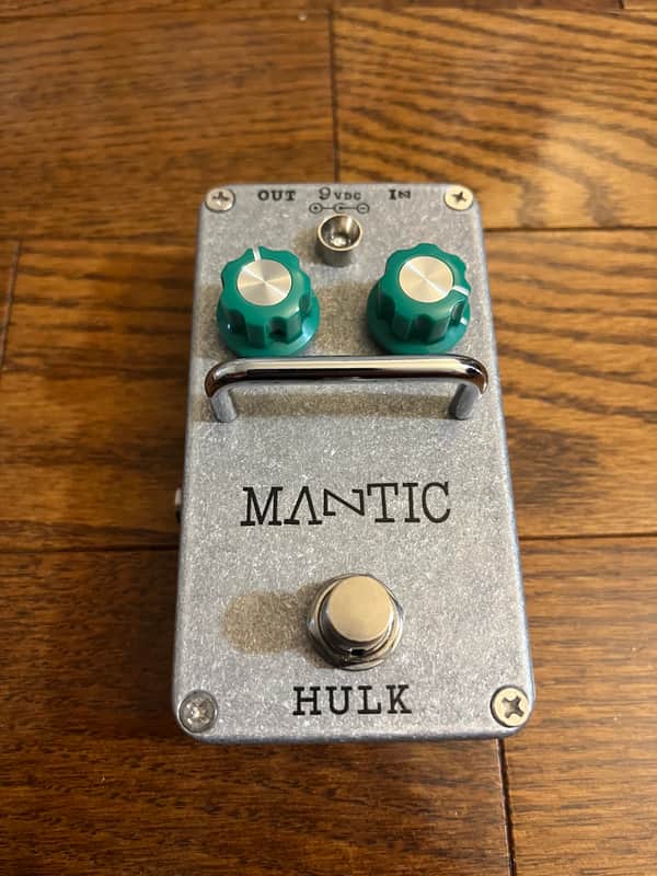 Mantic Hulk (2010s - Silver) image 1