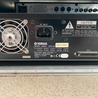 YAMAHA A4000 Professional Sampler with Iomega 250 Zip Drive image 13