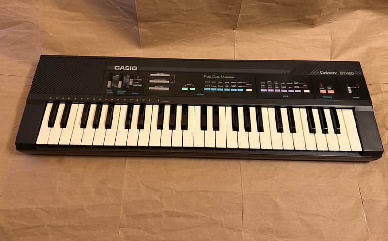 Casio Casiotone MT-110 1980s - Black 49key Keyboard compact synth piano Excellent Condition with Users Manual booklet image 1