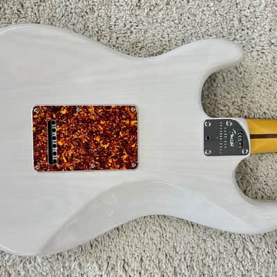 Fender Ltd. Edition American Professional II Stratocaster Thinline White Blonde image 4