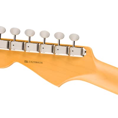 Fender American Professional Classic Stratocaster HSS Maple Fingerboard 3-Color Sunburst PRE ORDER image 3