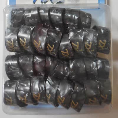 AXL Celluloid Thumb Picks Medium Size in Various Colors - Pack of 30 image 3