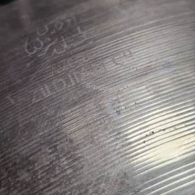 Ride Cymbal 20" Zildjian Avedis USED! RKAVV100426 image 4