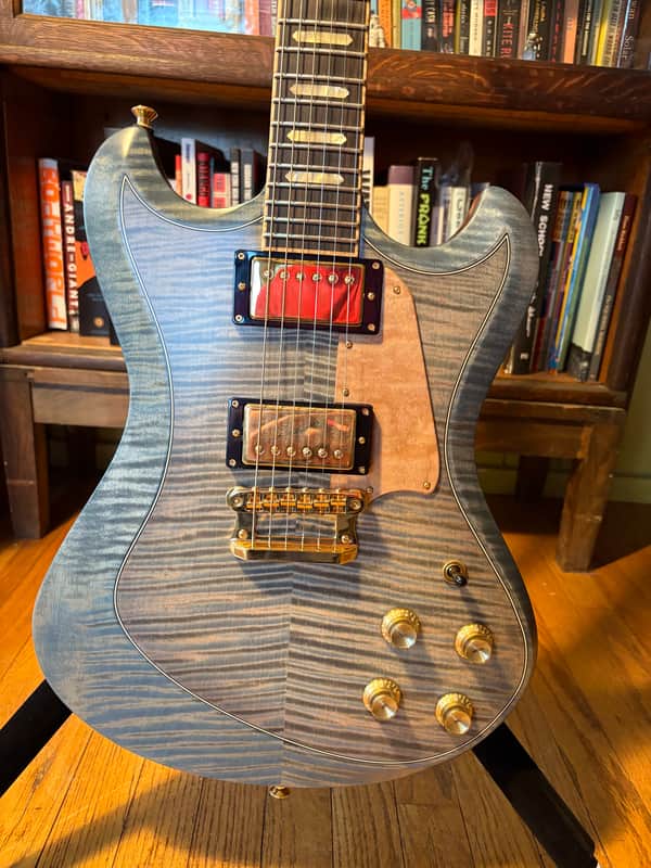 Knaggs Honga T2 2017 - satin image 1