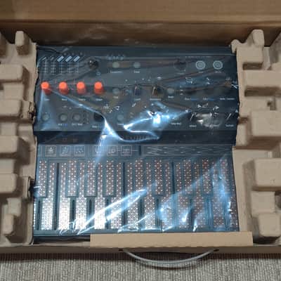 Arturia MicroFreak Stellar 25-Key Algorithmic Synthesizer 2023 - Present - Black image 3