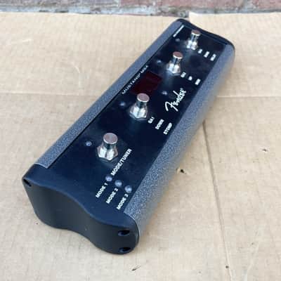 Fender Mustang V Guitar Amp Head image 4