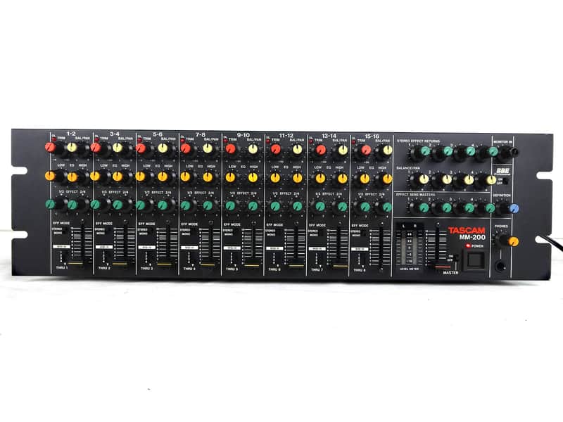【動作良好】TASCAM MM-200 アナログミキサー ステレオ8チャンネル TASCAM MM-200 16-Channel Rackmount Keyboard / Line Mixer | Reverb