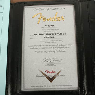 Fender Custom Shop Limited Edition Custom '62 Stratocaster Journeyman Relic with Closet Classic Gold Hardware 3A Rosewood Fingerboard Aged Natural CZ581418 image 14