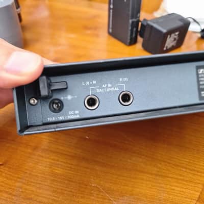 Sennheiser Stereo Transmitter SR 300+Sennheiser bodypack Reciver EK300 in Ear monitoring image 13