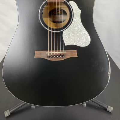 Seagull S6 Classic Dreadnought Acoustic-Electric Guitar, Solid Cedar Top, Black image 4