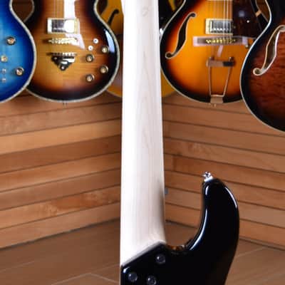 Lakland Skyline 5502 5 Black image 12