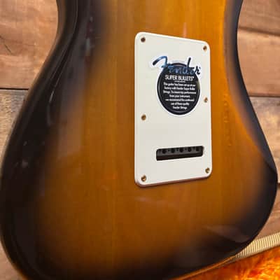 2004 Fender 50th Anniversary Limited Edition American Deluxe Strat MP 2 Tone Sunburst image 15