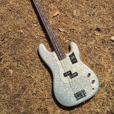 Fender Player II Precision Bass 75th Anniversary 2026 - Diamond Dust Sparkle image 2