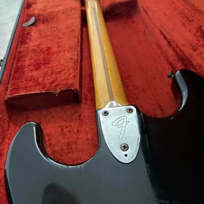 Fender Stratocaster with 3-Bolt Neck, Rosewood Fretboard 1977 - Black image 11
