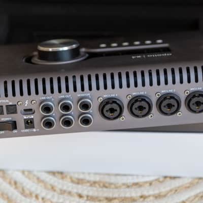Universal Audio Apollo x4 with Extra Plug-ins, QUAD Heritage Edition Thunderbolt 3 Audio Interface 2020 - Present - Gray image 4