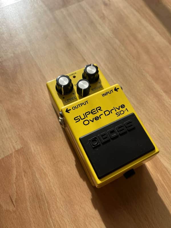 Boss SD-1 Super OverDrive (Silver Label) 1997 - Present - Yellow image 1
