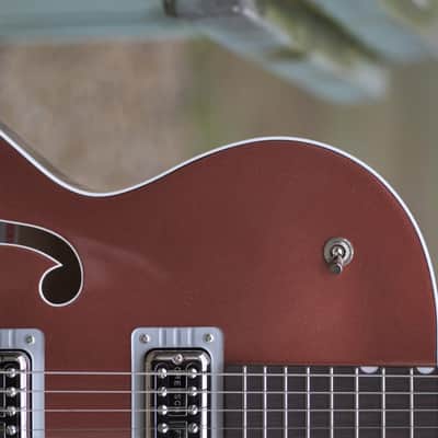 Gretsch G6118T Players Edition Anniversary™ Hollow Body with String-Thru Bigsby®, Rosewood Fingerboard - Two-Tone Copper Metallic/Sahara Metallic image 18
