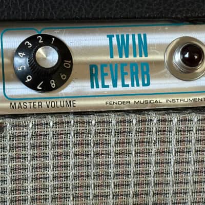 Fender Twin Reverb 2-Channel 100-Watt 2x12" Guitar Combo 1972 - 1976 - Silverface image 5