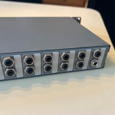 Peavey APB 32 1/4" TRS Balanced 32 Point Audio Patch Bay Live Studio Rack w/ rack mount bolts/washers image 7