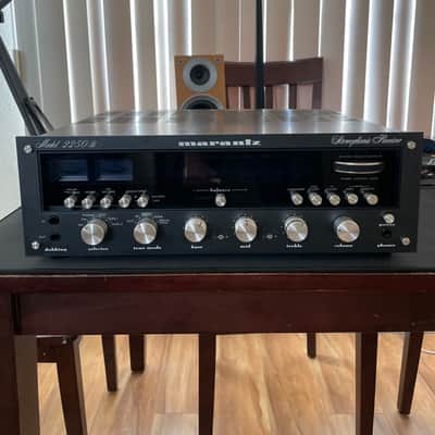 Marantz 2250 B 1974-1976 - with Black Plate image 2