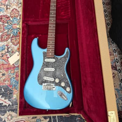 upgraded Fender Player Plus Stratocaster 2021 w case - mojotone/kingtone image 1