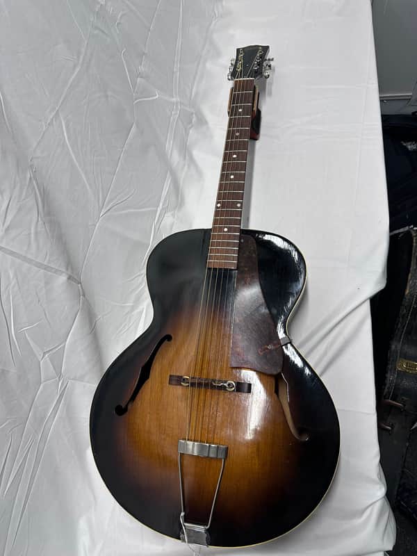 Gibson L-48 1946 - 1957 - Sunburst