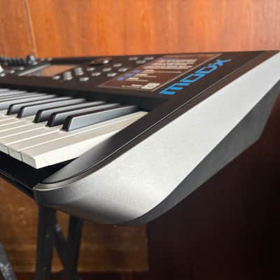Yamaha MODX6 61 Semi Weighted Key Synthesizer w/ power supply image 7