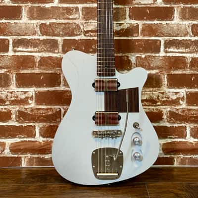 Tao Guitars T-Bucket "Cedar Beach" Grey/Red, Mastery Vibrato & Bridge 2020/NEW (Authorized Dealer) image 1