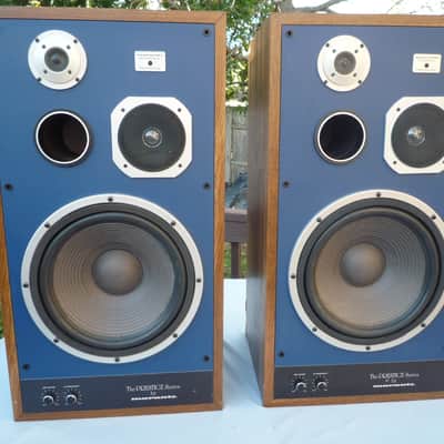 Marantz Prestige Series 1230 3 Way Floor Standing Speakers PICKUP IN MA image 2