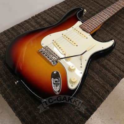 Fender USA 2024 American Vintage II 61 Stratocaster image 9