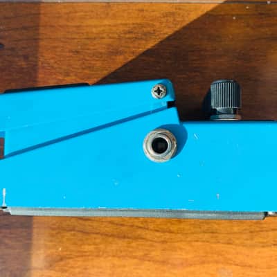 Boss VB-2 Vibrato (Black Label) 1982 - 1986 - Blue image 6