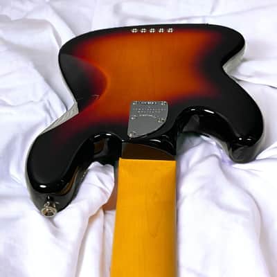 Fender AM Pro II Jazz (5), 3-Tone Sunburst / Rosewood *IN STOCK* image 10