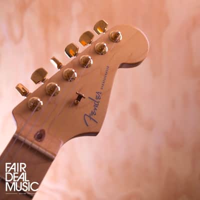 2004 Fender 50th Anniversary American Deluxe Stratocaster in Sunburst, USED image 5