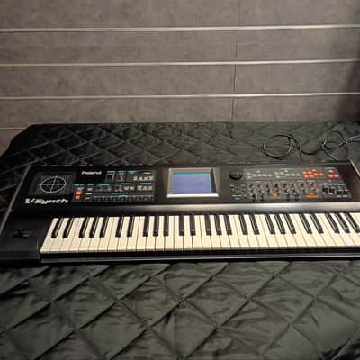 Roland V-Synth 61-Key Keyboard – January 2003 – Sampling Synthesizer