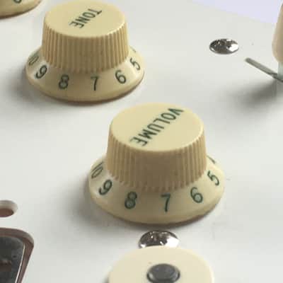 3 Lefty Fender Vintage Reissue Guitar Strat Knobs Relic Aged White Green Fonts image 3