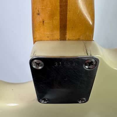 Fender Musicmaster with Maple Fretboard 1956 - 1959 - Desert Sand image 7