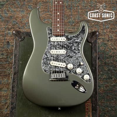 1989 Fender American Standard Stratocaster USA w/case image 17