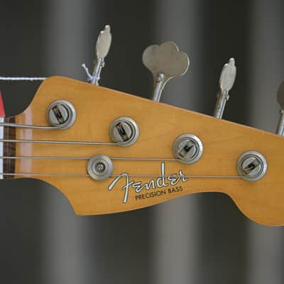 Fender Limited Edition Vintera II Road Worn '60s Precision Bass - Fiesta Red image 2