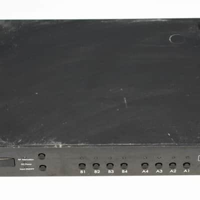 RF Venue 4 Zone Antenna Combiner **used** image 2