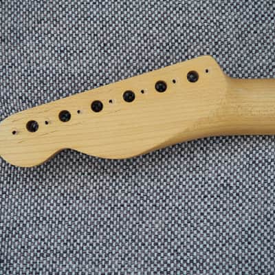 Warmoth Lic. By Fender Telecaster Neck roasted maple image 6