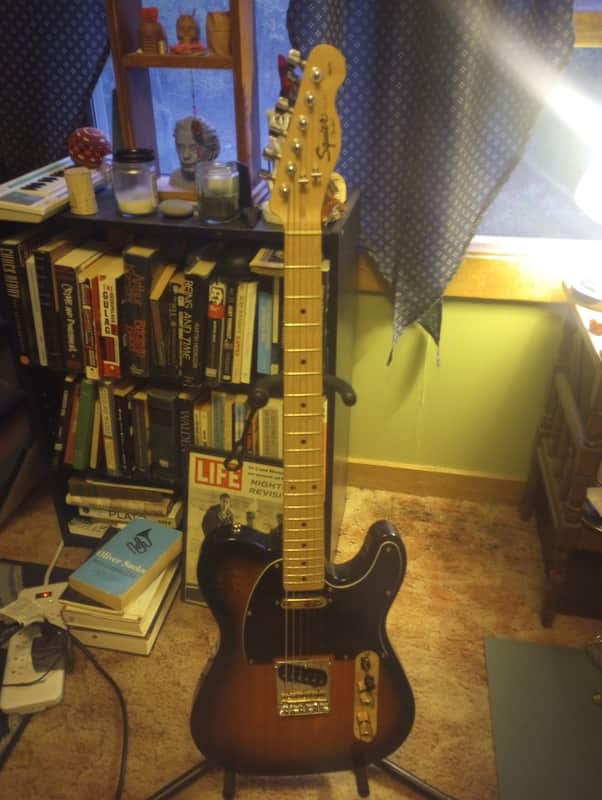 Squier Affinity Telecaster 2011 - Sunburst image 1
